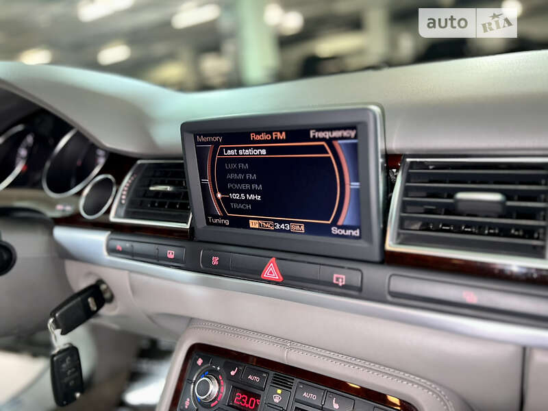 Седан Audi A8 2006 в Києві