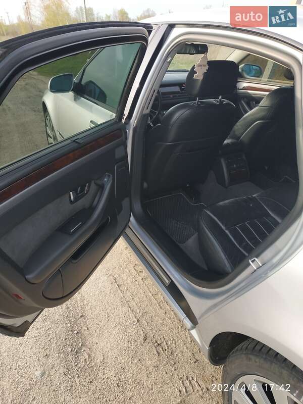 Седан Audi A8 2004 в Києві
