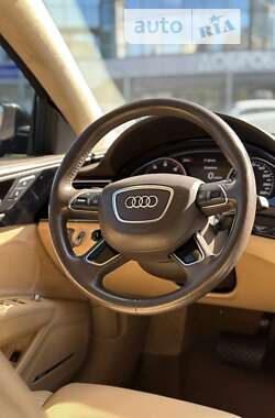 Седан Audi A8 2013 в Киеве