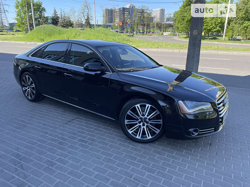 Седан Audi A8 2013 в Киеве