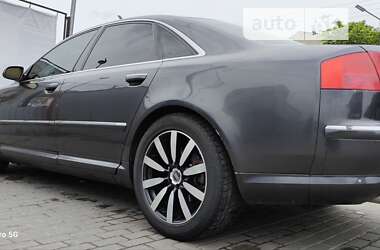 Седан Audi A8 2003 в Ровно