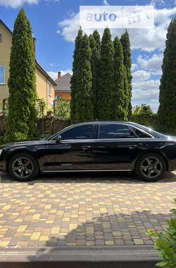 Седан Audi A8 2012 в Борисполі