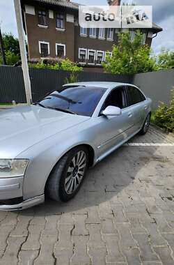 Седан Audi A8 2002 в Чернівцях