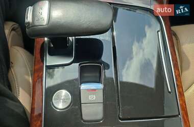 Седан Audi A8 2013 в Ужгороде