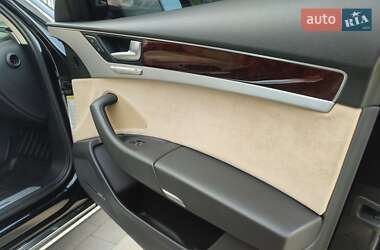 Седан Audi A8 2013 в Ужгороде