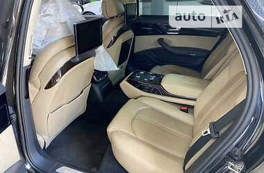 Седан Audi A8 2012 в Киеве