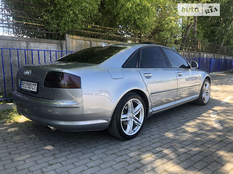 Седан Audi A8 2009 в Копичинці