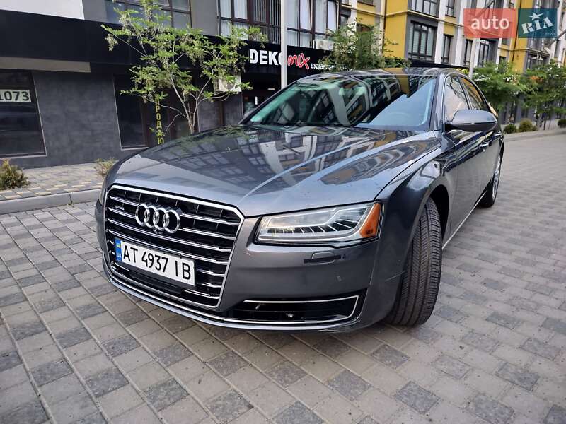 Седан Audi A8 2015 в Ивано-Франковске