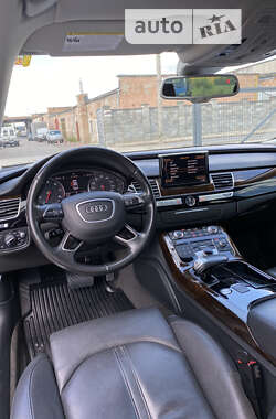 Седан Audi A8 2014 в Ровно