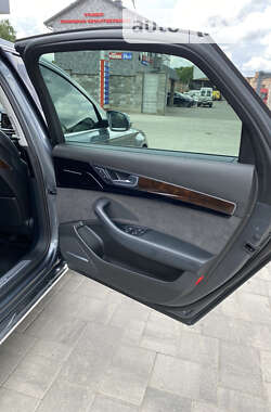 Седан Audi A8 2014 в Ровно