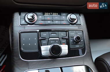 Седан Audi A8 2012 в 
