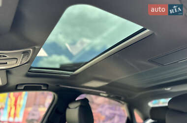 Седан Audi A8 2015 в 