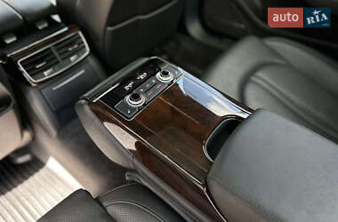 Седан Audi A8 2015 в 