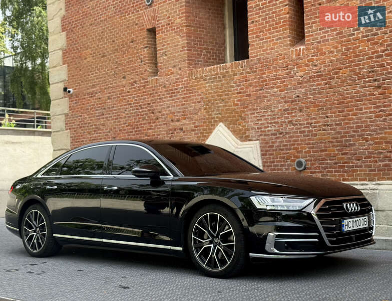Седан Audi A8 2020 в Львові