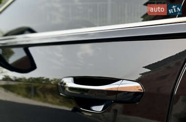 Седан Audi A8 2020 в Львові