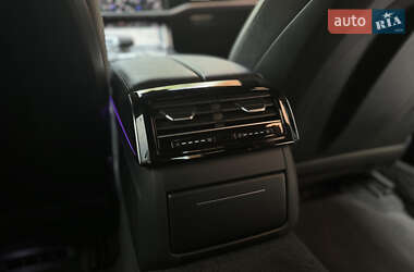 Седан Audi A8 2020 в Львові