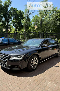 Седан Audi A8 2015 в Киеве