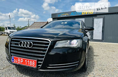 Седан Audi A8 2011 в Иршаве