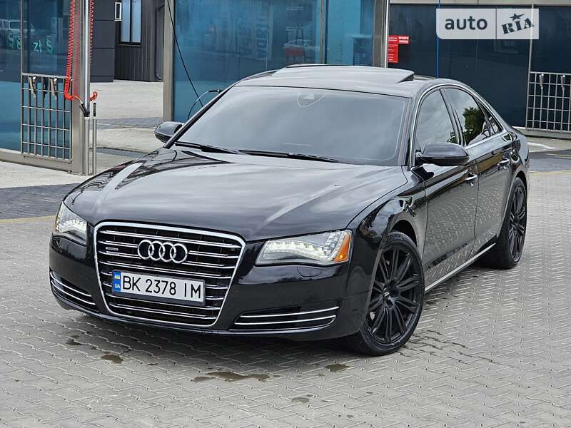 Седан Audi A8 2012 в Рівному