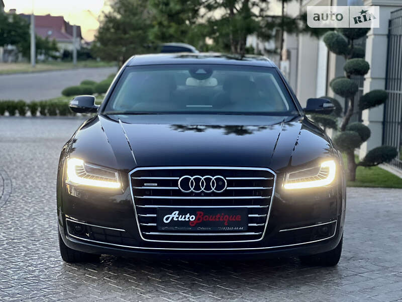 Седан Audi A8 2015 в Одессе