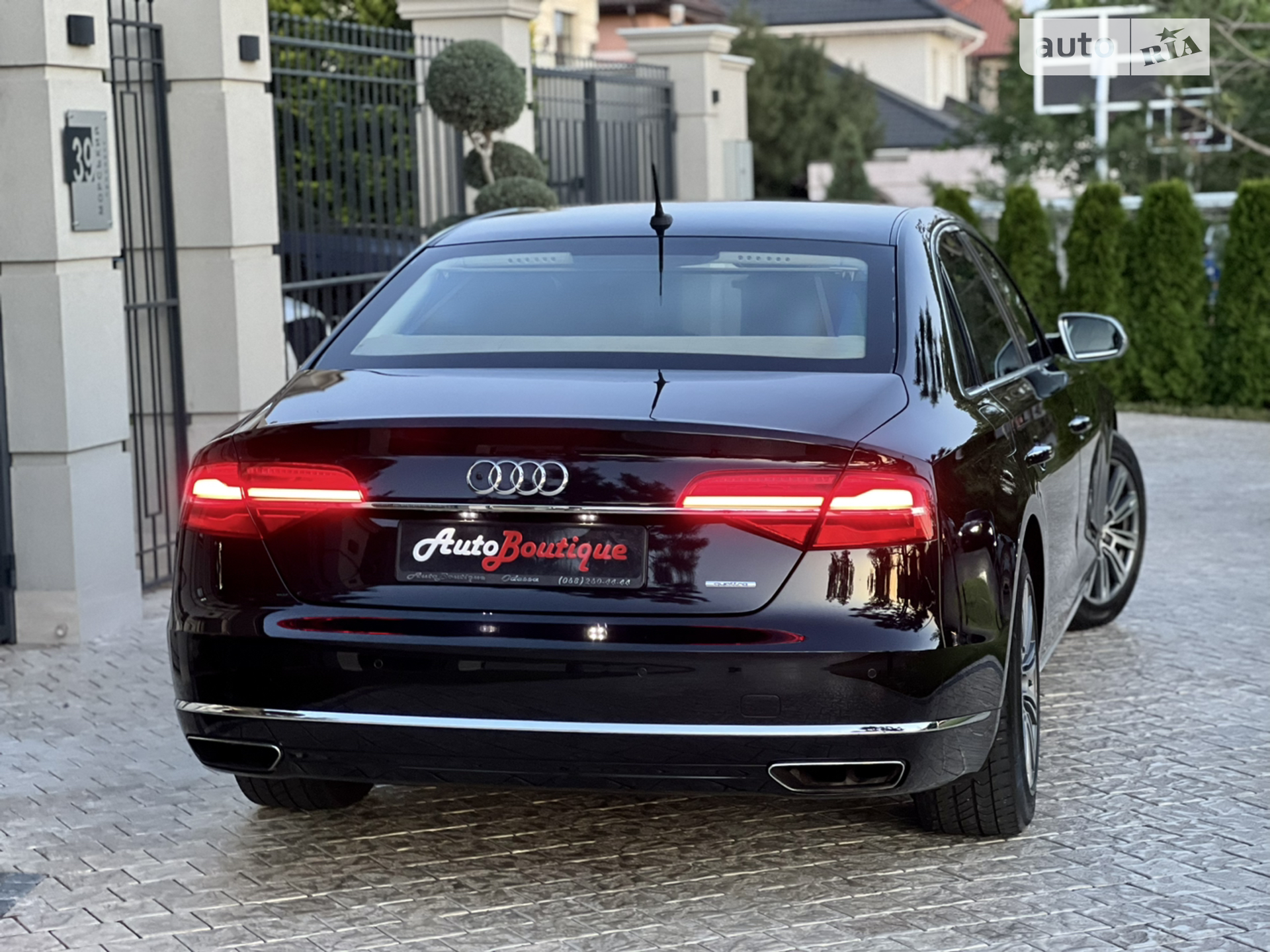 2015 Audi A8 - мініатюра 15
