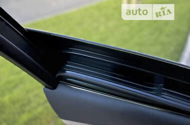 Седан Audi A8 2015 в Одессе