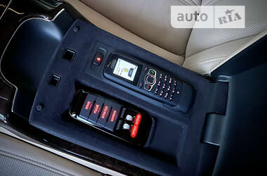 Седан Audi A8 2015 в 