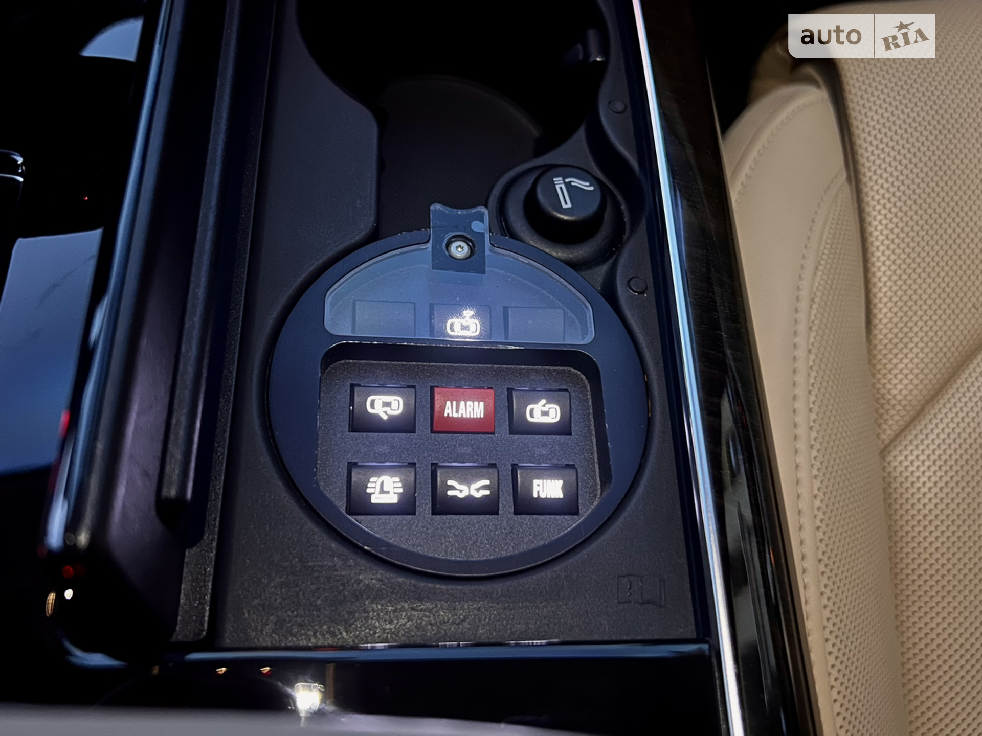 2015 Audi A8 - мініатюра 55