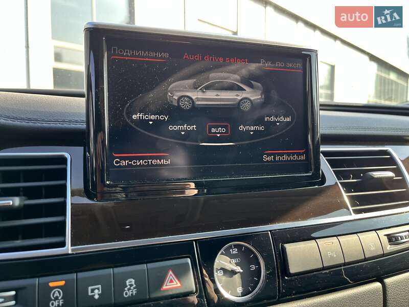 Седан Audi A8 2014 в Києві