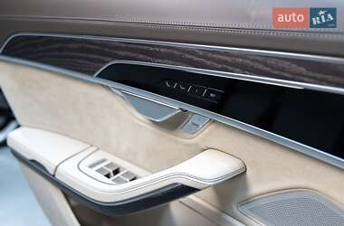 Седан Audi A8 2018 в 