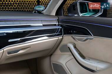 Седан Audi A8 2018 в 