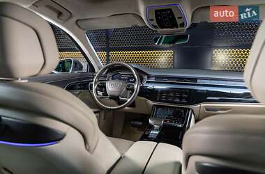 Седан Audi A8 2018 в 