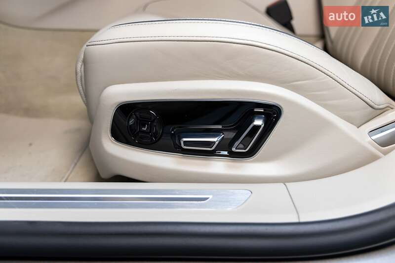 Седан Audi A8 2018 в Луцке