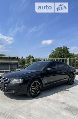 Седан Audi A8 2012 в Киеве