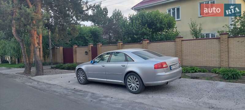 Audi A8 2003
