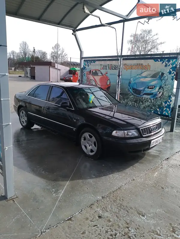 Audi A8
