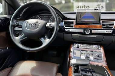 Седан Audi A8 2013 в 