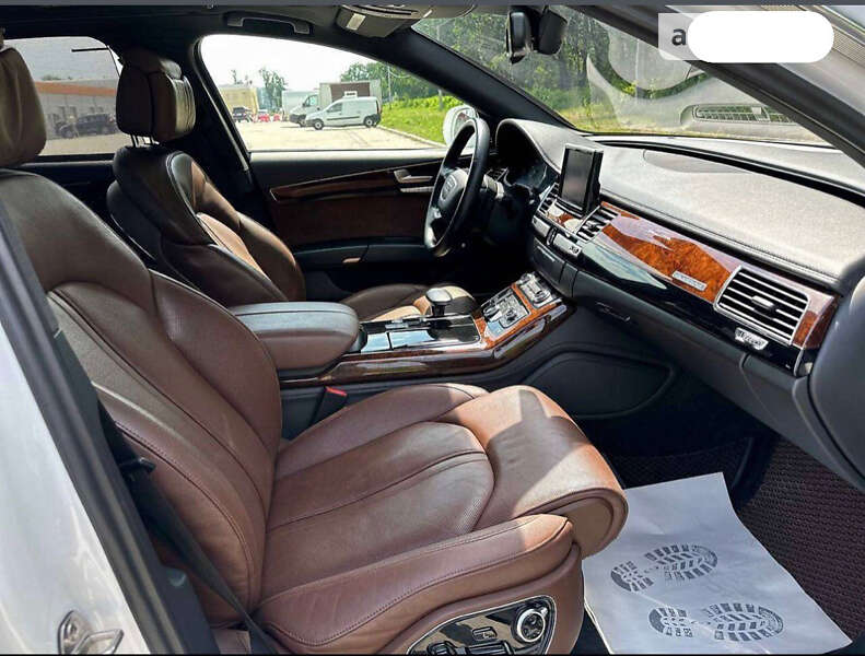 Седан Audi A8 2013 в Киеве