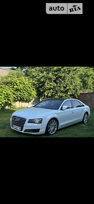 Седан Audi A8 2013 в Киеве
