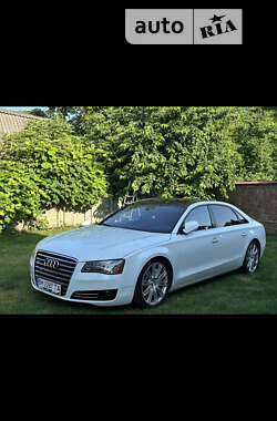Седан Audi A8 2013 в 