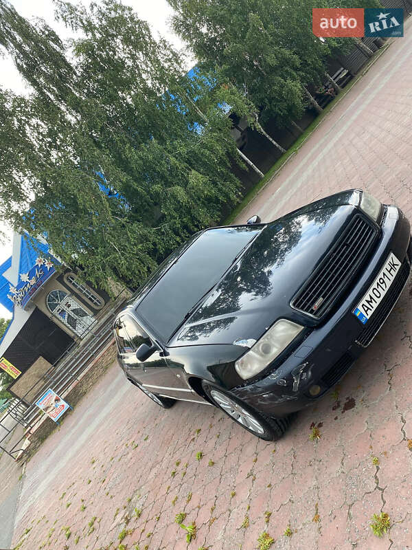 Седан Audi A8 1995 в Бердичеве