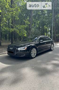 Седан Audi A8 2015 в Киеве