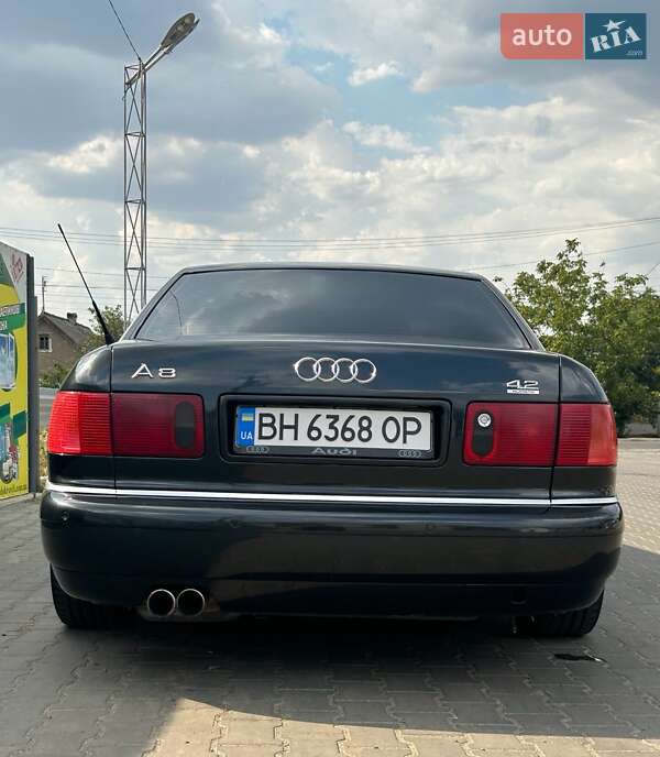Седан Audi A8 1995 в Арцизе