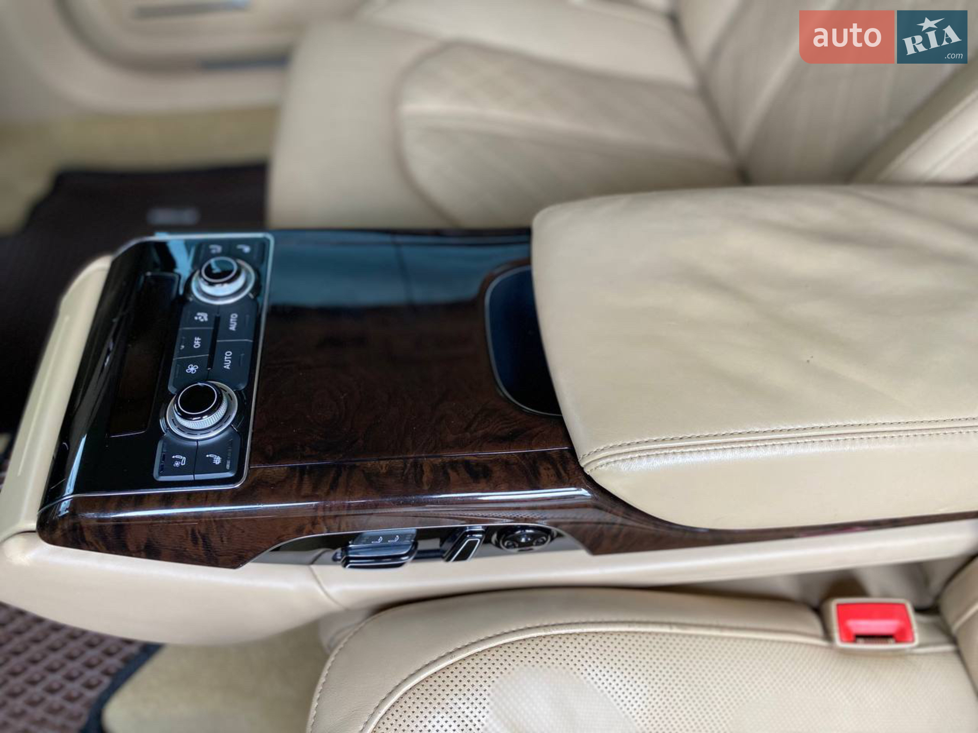 2013 Audi A8 - мініатюра 10