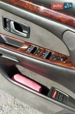 Седан Audi A8 1999 в 