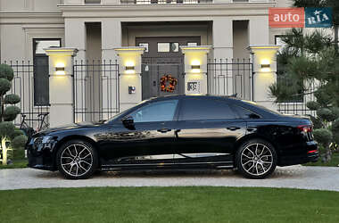 Седан Audi A8 2020 в 