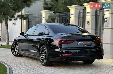 Седан Audi A8 2020 в 