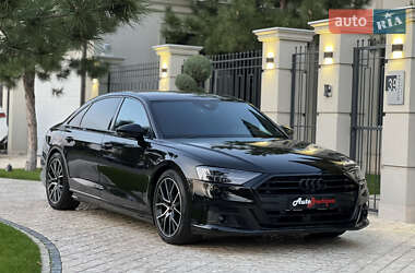 Седан Audi A8 2020 в 