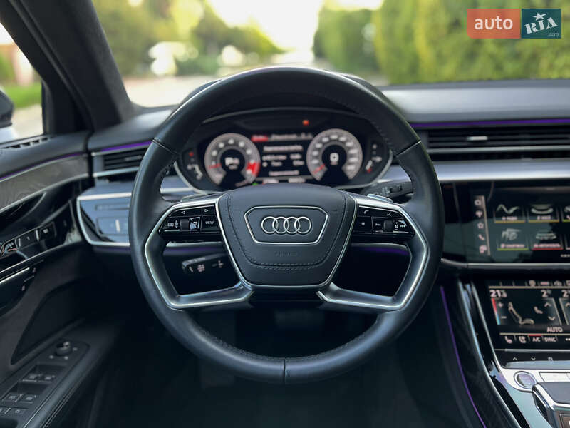 Седан Audi A8 2020 в Одессе