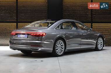 Седан Audi A8 2018 в 